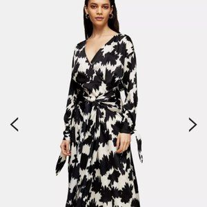 NEW TOPSHOP Boutique Floral Print Wrap Dress US 2